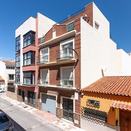 Sea & Wave Adela Boutique Apartment Malaga Exterior photo